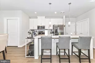 12865 Mosaic Pk Wy, Herndon, VA 20171 - Photo 18