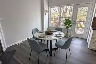 2593 James Madison Cir, Herndon, VA 20171 - Photo 16