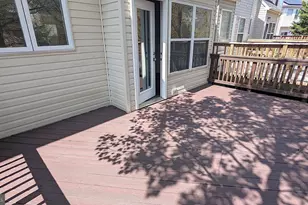 2593 James Madison Cir, Herndon, VA 20171 - Photo 14