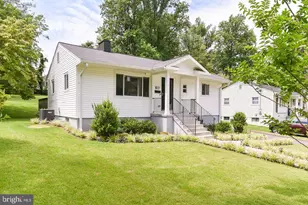 6429 Maplewood Dr, Falls Church, VA 22041 - Photo 1