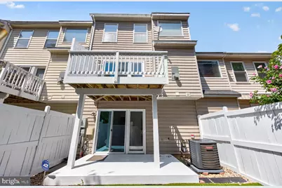 12054 Edgemere Circle, Reston, VA 20190 - Photo 4