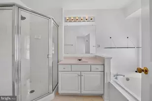12054 Edgemere Cir, Reston, VA 20190 - Photo 20