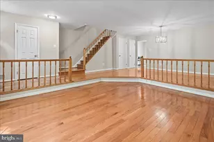 9606 Scotch Haven Dr, Vienna, VA 22181 - Photo 6