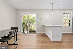 9606 Scotch Haven Dr, Vienna, VA 22181 - Photo 12