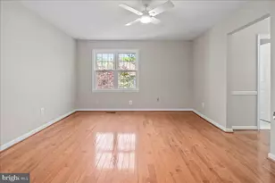 9606 Scotch Haven Dr, Vienna, VA 22181 - Photo 22