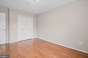 9606 Scotch Haven Dr, Vienna, VA 22181 - Photo 32