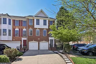 12915 Starters Ln, Fairfax, VA 22033 - Photo 2