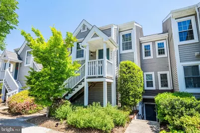 2846 Yarling Court #2846, Falls Church, VA 22042 - Photo 2