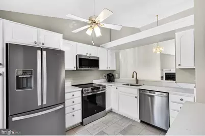 2846 Yarling Court #2846, Falls Church, VA 22042 - Photo 6