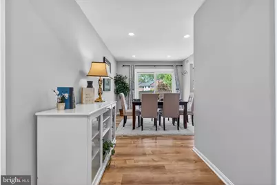 8426 Grenoble Court, Springfield, VA 22152 - Photo 12