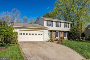 2212 Stirrup Iron Ln, Reston, VA 20191 - Photo 2