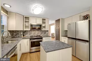 2212 Stirrup Iron Ln, Reston, VA 20191 - Photo 26