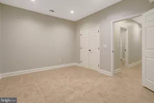 8713 Oak Leaf Dr, Alexandria, VA 22309 - Photo 34