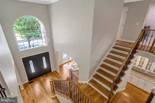 8713 Oak Leaf Dr, Alexandria, VA 22309 - Photo 6