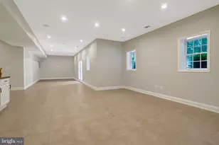 8713 Oak Leaf Dr, Alexandria, VA 22309 - Photo 32