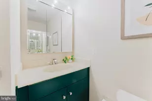 8608 Queen Elizabeth Blvd, Annandale, VA 22003 - Photo 26