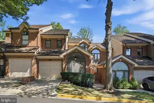 1462 Hampton Hill Cir, McLean, VA 22101 - Photo 1