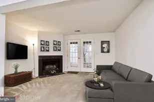 1915 Belmont Ridge Ct, Reston, VA 20191 - Photo 4