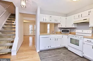 1915 Belmont Ridge Ct, Reston, VA 20191 - Photo 10