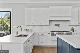 1118 Westbriar Ct NE, Vienna, VA 22180 - Photo 24