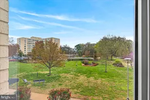6641 Wakefield Dr, Alexandria, VA 22307 - Photo 24