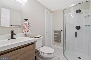 7406 Roudsby Ct, Alexandria, VA 22315 - Photo 42