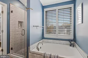 7406 Roudsby Ct, Alexandria, VA 22315 - Photo 32