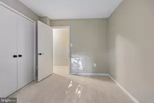 10209 Roberts Common Ln, Burke, VA 22015 - Photo 24
