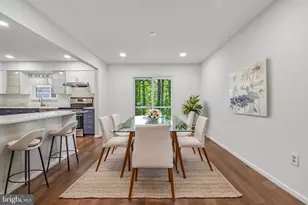 10209 Roberts Common Ln, Burke, VA 22015 - Photo 10