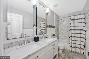 10430 Heritage Landing Rd, Burke, VA 22015 - Photo 30