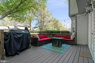 10430 Heritage Landing Rd, Burke, VA 22015 - Photo 46