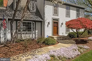 10430 Heritage Landing Rd, Burke, VA 22015 - Photo 38