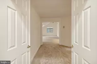 2527 Hunter Mill Rd, Oakton, VA 22124 - Photo 38