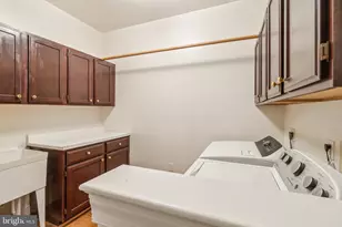 2527 Hunter Mill Rd, Oakton, VA 22124 - Photo 32