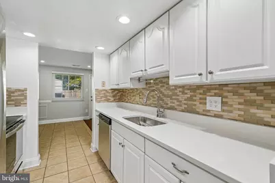 8333 Brockham Drive, Alexandria, VA 22309 - Photo 6