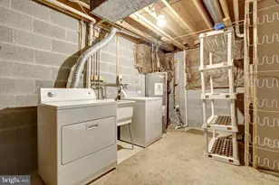 10355 Granite Creek Ln, Oakton, VA 22124 - Photo 28