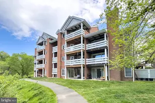 7594 Lakeside Village Dr, Falls Church, VA 22042 - Photo 2