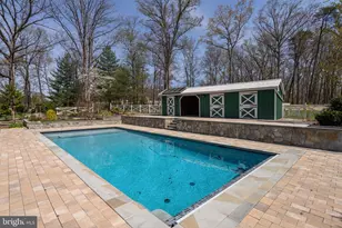 7401 Bull Run Dr, Centreville, VA 20121 - Photo 36