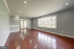 7401 Bull Run Dr, Centreville, VA 20121 - Photo 6