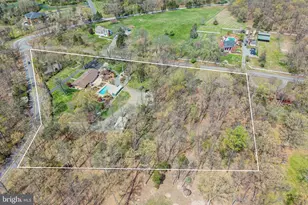 7401 Bull Run Dr, Centreville, VA 20121 - Photo 50