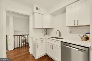 12561 Quincy Adams Ct, Herndon, VA 20171 - Photo 10