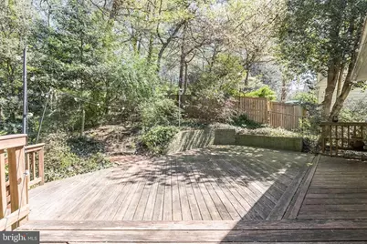 410 Victoria Court NW, Vienna, VA 22180 - Photo 4