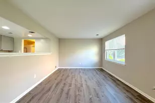 9689 Hagel Cir, Lorton, VA 22079 - Photo 4