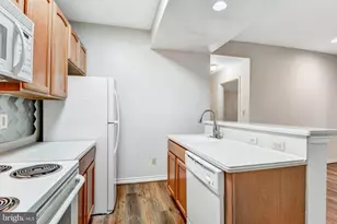 12155 Penderview Terrace, Fairfax, VA 22033 - Photo 10