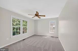 2951 Franklin Oaks Dr, Herndon, VA 20171 - Photo 12