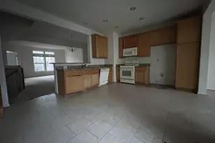 8477 Hallie Rose St, Alexandria, VA 22309 - Photo 6