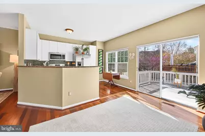 12017 Edgemere Circle, Reston, VA 20190 - Photo 18