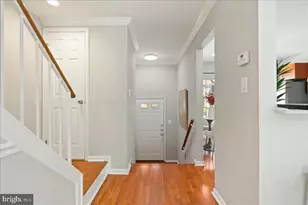 7813 Wintercress Ln, Springfield, VA 22152 - Photo 2
