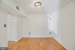6101 Hoskins Hollow Cir, Centreville, VA 20121 - Photo 18