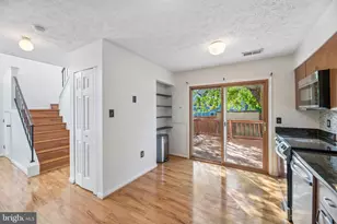 6101 Hoskins Hollow Cir, Centreville, VA 20121 - Photo 20